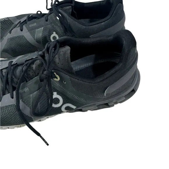 On Running Cloud Speedboard Cloudtec  Running Shoes in Black Size 11