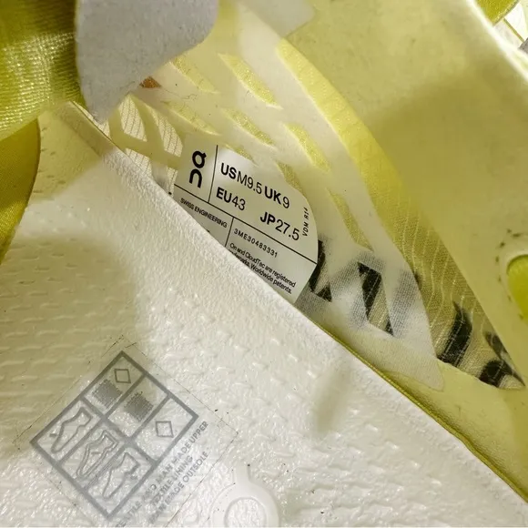 On Running Cloudboom Strike Men’s Shoes