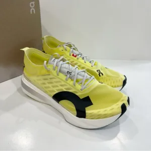 On Running Cloudboom Strike Men’s Shoes