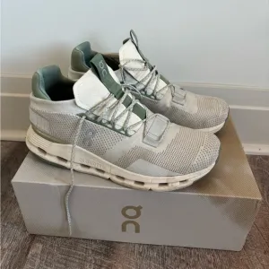 On Running Cloudnova Men's Running Shoes
