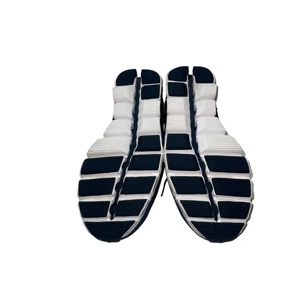On Running  Man Shoes Size 13.5