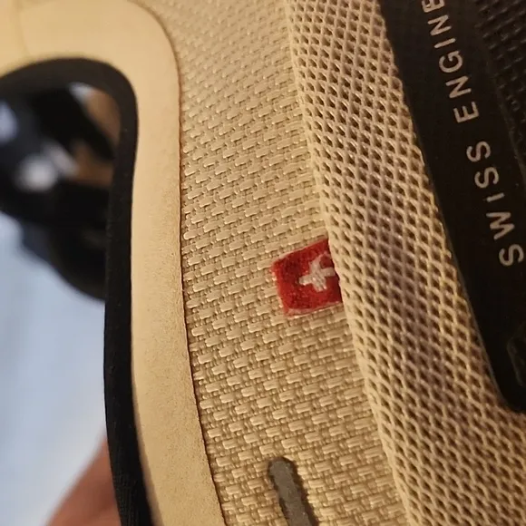 On Running Men's Athletic Shoes - White and Black