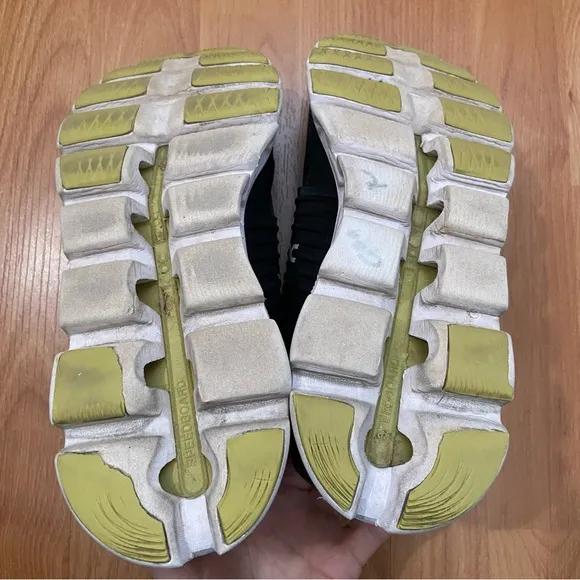 On Running Men’s CloudSwift Distressed Running Shoes Size 10