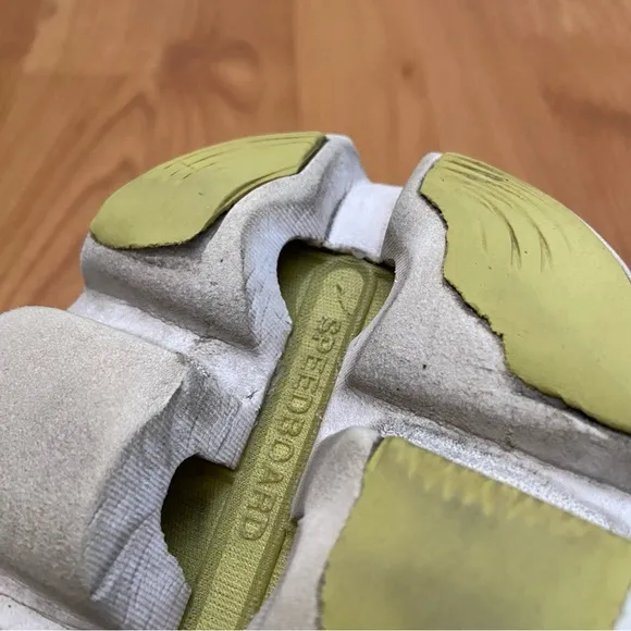 On Running Men’s CloudSwift Distressed Running Shoes Size 10