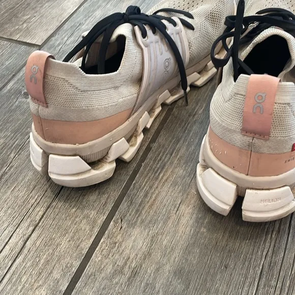 On Running Running Shoes