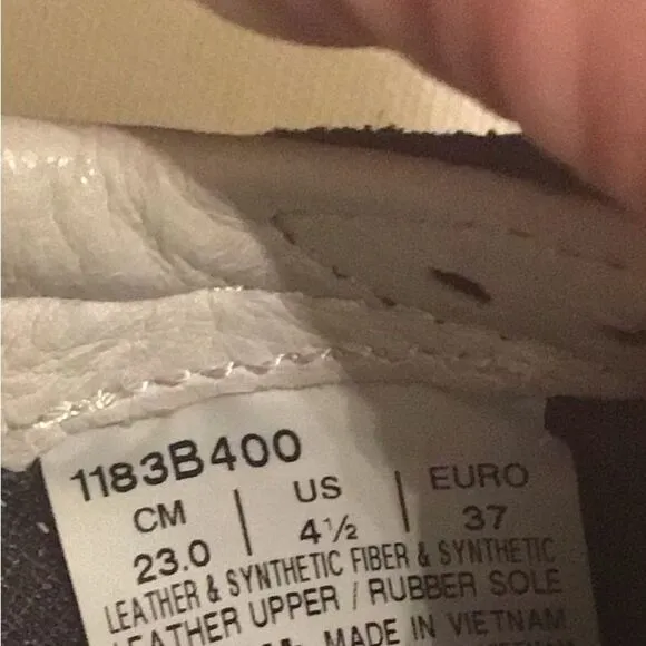 Onitsuka Tiger Serrano Sneakers