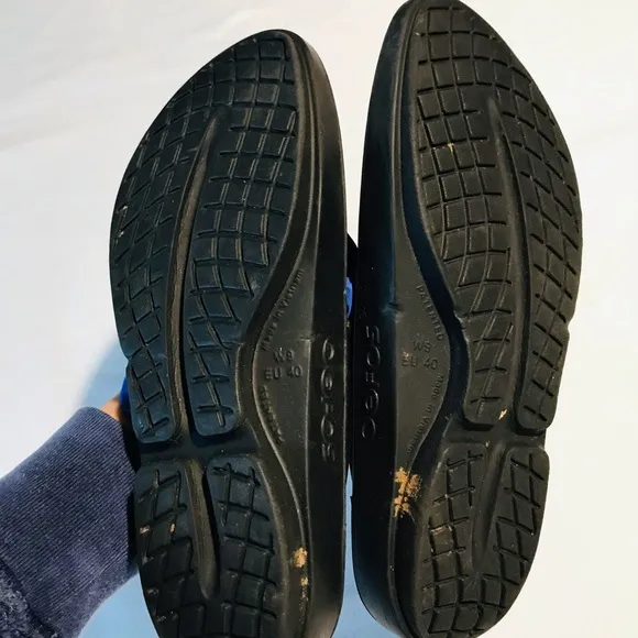 OOFOS sandals