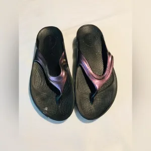 OOFOS sandals