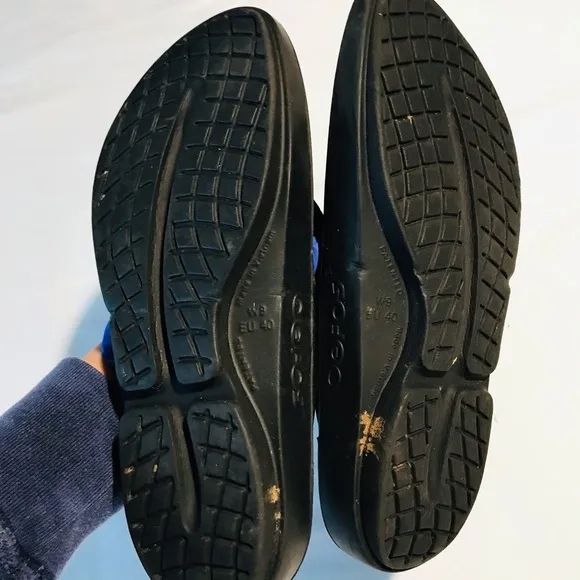 OOFOS sandals
