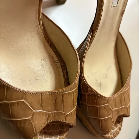 Oscar de la Renta Peep Toe Crocodile Cork Heel Shoe
