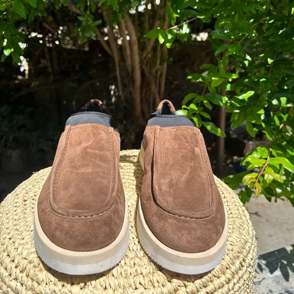 P448 BABY MOC SUEDED LEATHERSHEARLING LINED CHOCOLATESNEAKER. NIB $245. 10/43