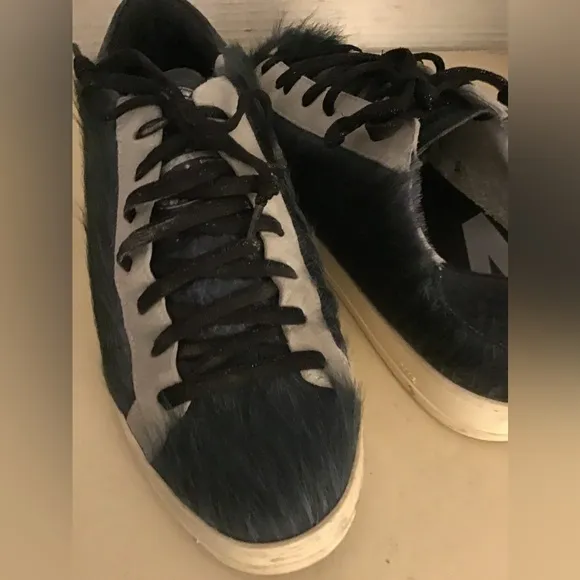 P448 mens John Blue leather calf hair sneakers Size 9.5 Euro 42 Made in Italy