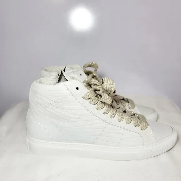 P448 Women's US Size 7 and EU Size 37. Sneakers.