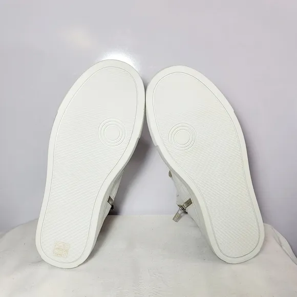 P448 Women's US Size 7 and EU Size 37. Sneakers.
