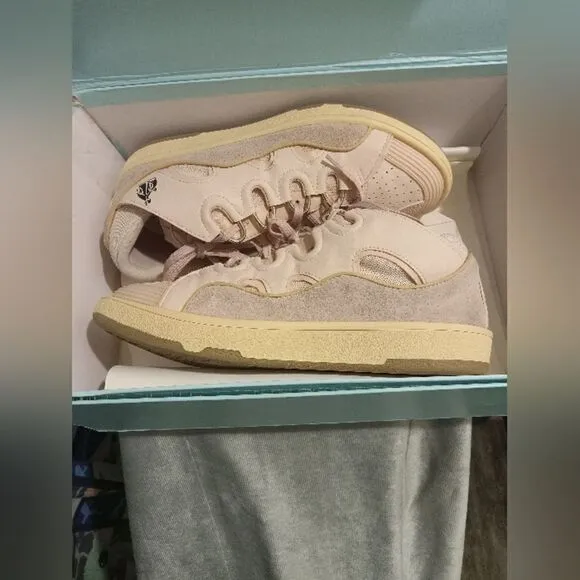 Pale Pink Leather Sneakers – size 41 UNISEX only worn 3 days 1 night
