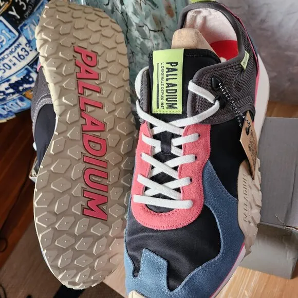 Palladium Troop Runner unisex sneakers.