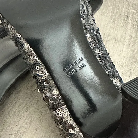 Papell Studio Gray Silver Sequin Peep-Toe Heels Size 6.5
