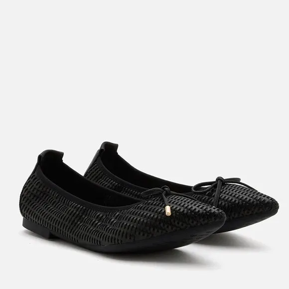 PAZZION Eliza Weaved Bow Flats Slip On in Black Women’s size 40/9