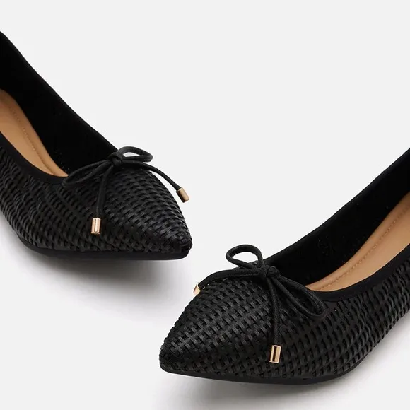 PAZZION Eliza Weaved Bow Flats Slip On in Black Women’s size 40/9