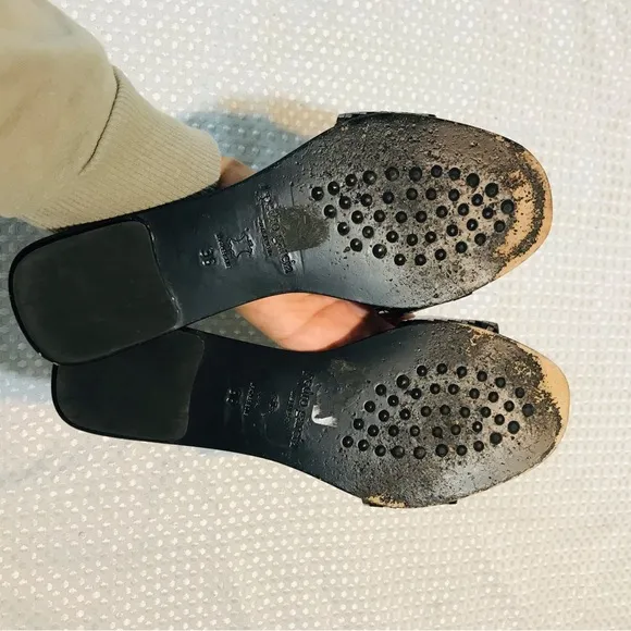 Pedro García sandals