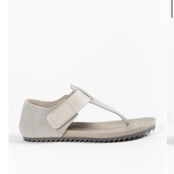 Pedro Garcia Suede T strap Thong Jacqui Sandals Suede Leather Grey Silver 7