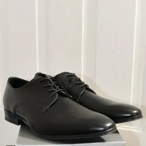 Perry Ellis Portfolio Men dress shoes - Black