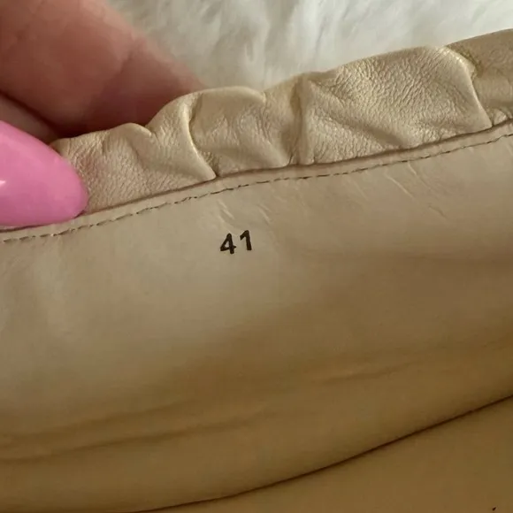 PILCRO ANTHROPOLOGIE 41 Leather Bow Tie Ballet Flats in Cream • 10