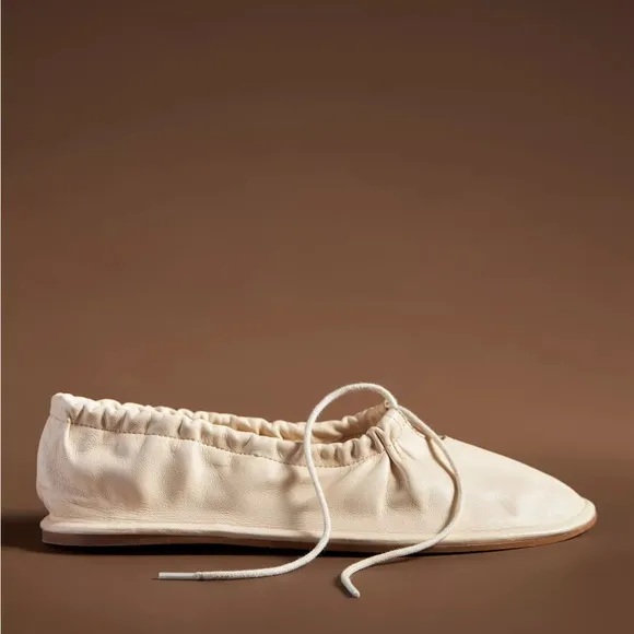 PILCRO ANTHROPOLOGIE 41 Leather Bow Tie Ballet Flats in Cream • 10