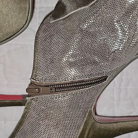 Poetic Licence shoes high 4&quot; heels metallic bows front red sole sz 8.5