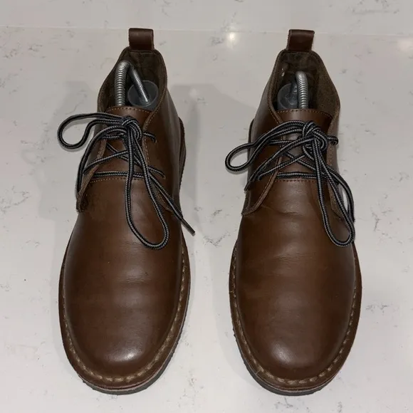 POLO by Ralph Lauren leather upper men’s dress shoes size 9 brown color.