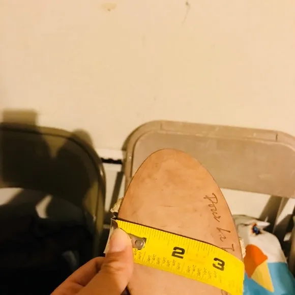 Pour la victoire sandals