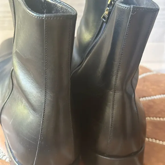 PRADA | Men’s Size 10 Black Leather Boots