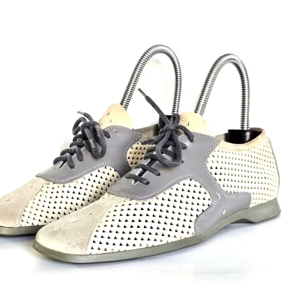 PRADA triangle leather sneakers size 35.5