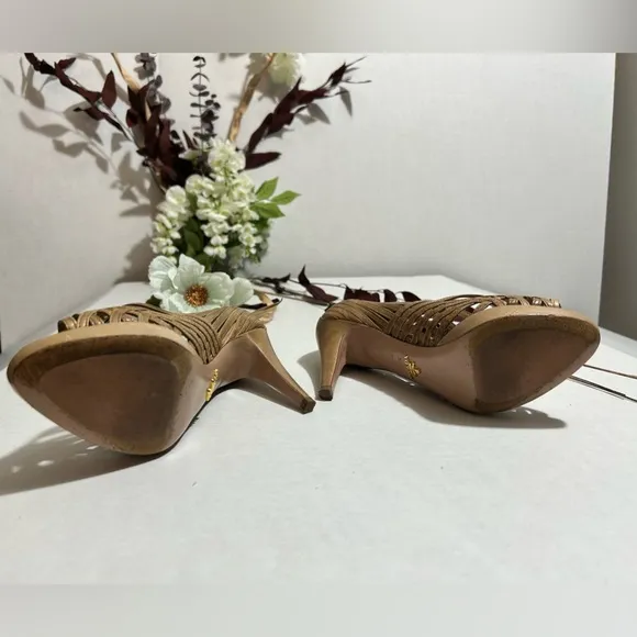 Prada vintage shine leather weave heels, Size 37.5/7 US