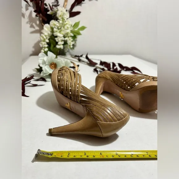 Prada vintage shine leather weave heels, Size 37.5/7 US