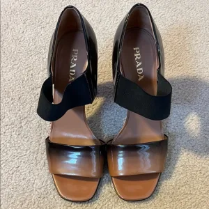 Prada Women's Black and Brown Heels