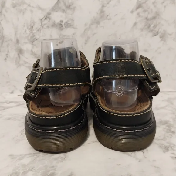 Pre-owned Dr. Martens Leather Fisherman Sandals