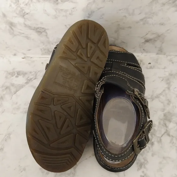 Pre-owned Dr. Martens Leather Fisherman Sandals