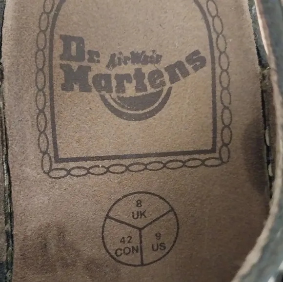 Pre-owned Dr. Martens Leather Fisherman Sandals