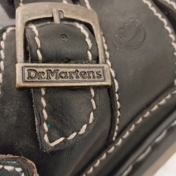 Pre-owned Dr. Martens Leather Fisherman Sandals