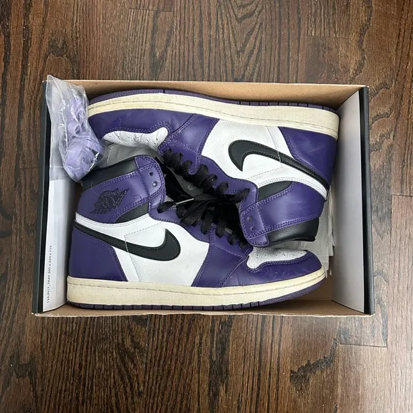 Preloved Air Jordan sneakers in good condition.