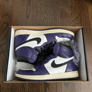 Preloved Air Jordan sneakers in good condition.