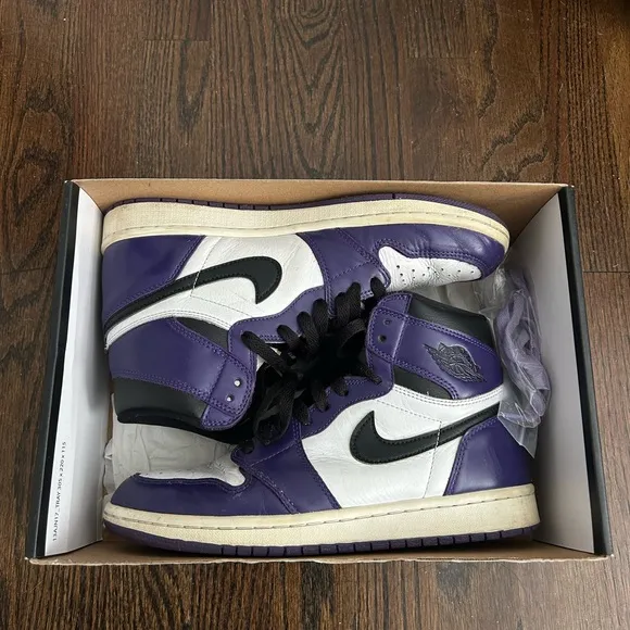 Preloved Air Jordan sneakers in good condition.