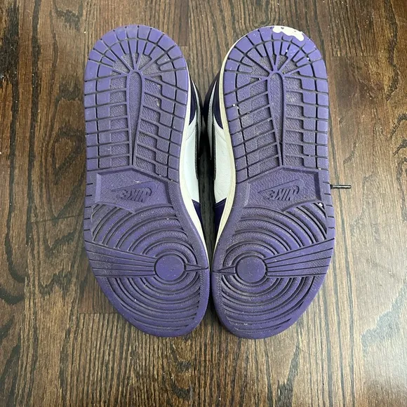 Preloved Air Jordan sneakers in good condition.