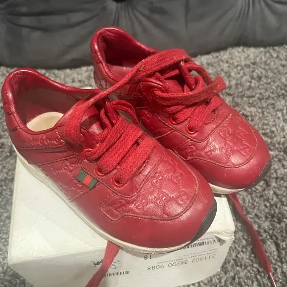 Preowned baby Gucci red leather monogram sneakers sz 21