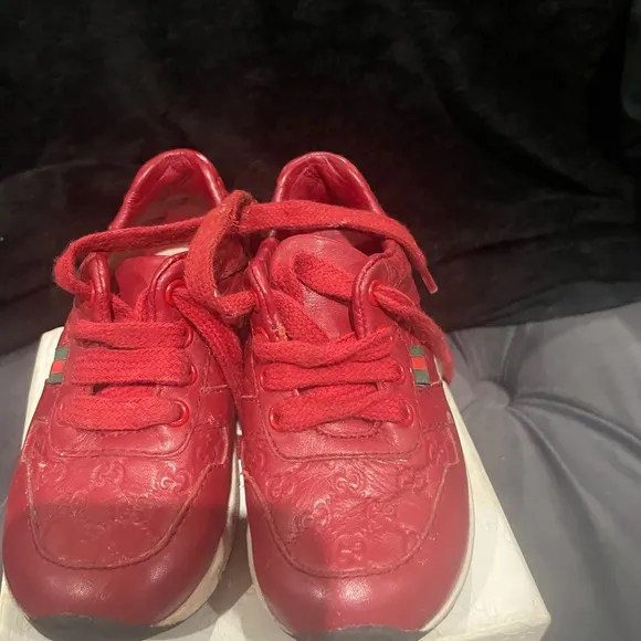 Preowned baby Gucci red leather monogram sneakers sz 21