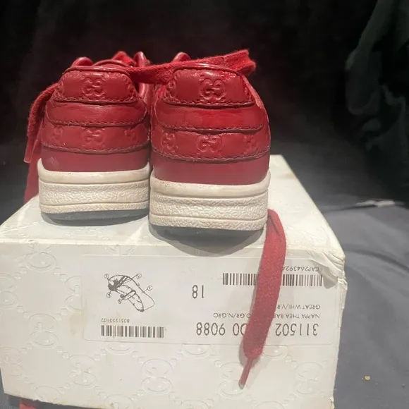 Preowned baby Gucci red leather monogram sneakers sz 21