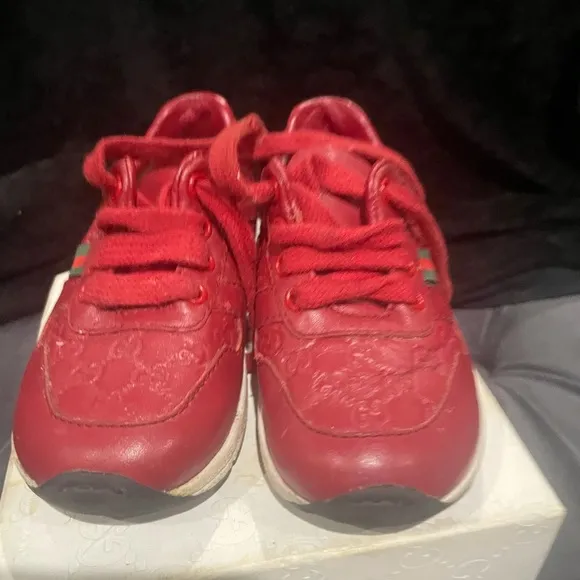 Preowned baby Gucci red leather monogram sneakers sz 21