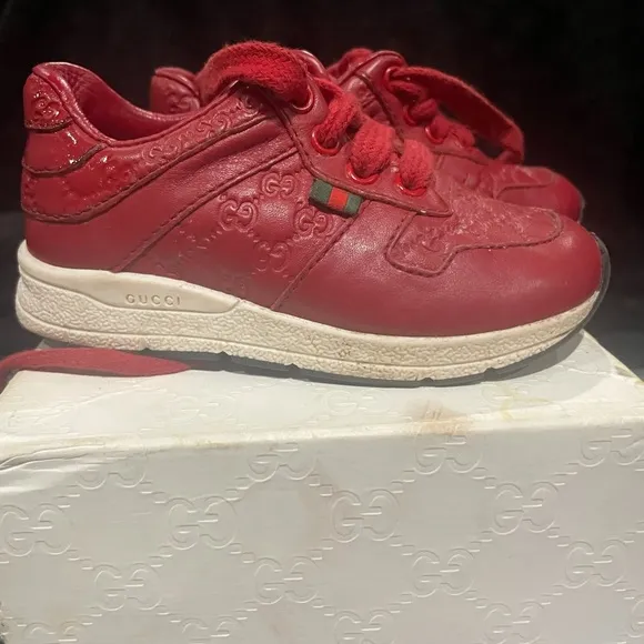Preowned baby Gucci red leather monogram sneakers sz 21