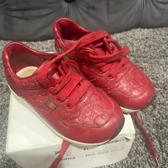 Preowned baby Gucci red leather monogram sneakers sz 21